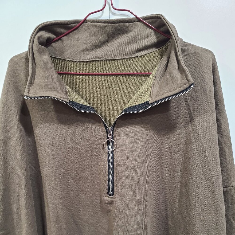 💰Make an offer, bundle and save💰 NWOT Army green 1/4 zip sweater - Picture 3 of 4